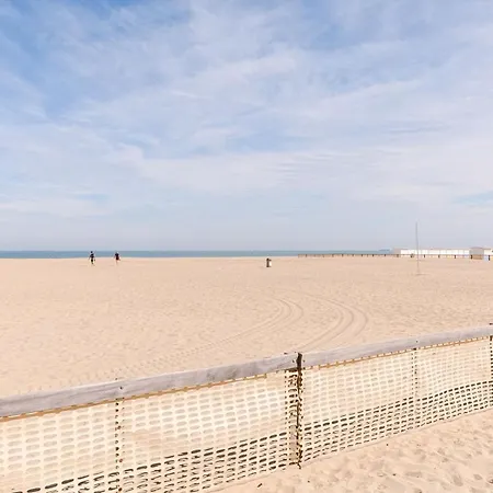 Spacious Nearby The Beach On Top Location In Апартаменты Кнокке-Хейст