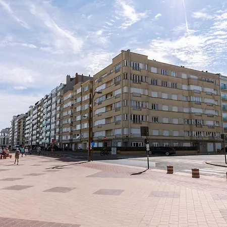 Апартаменты Spacious Nearby The Beach On Top Location In Кнокке-Хейст