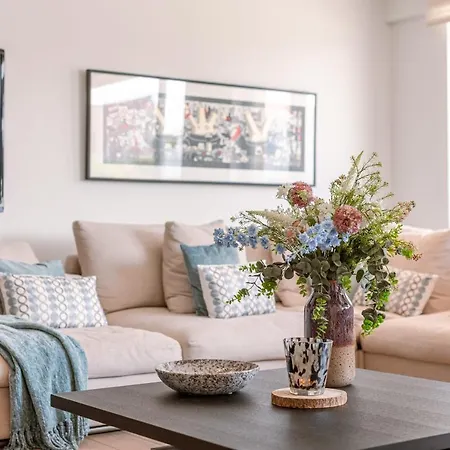 Spacious Nearby The Beach On Top Location In *